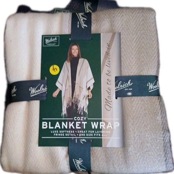 Woolrich Blanket Wrap Cozy Warm Comfort One Size Fits All Tan Women’s Plaid - Picture 1 of 4